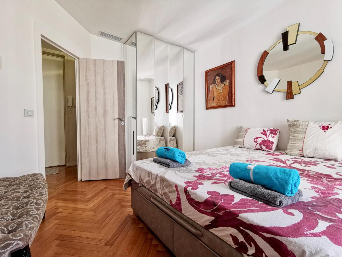 Luxury Baquis Apartment Nice Exterior photo